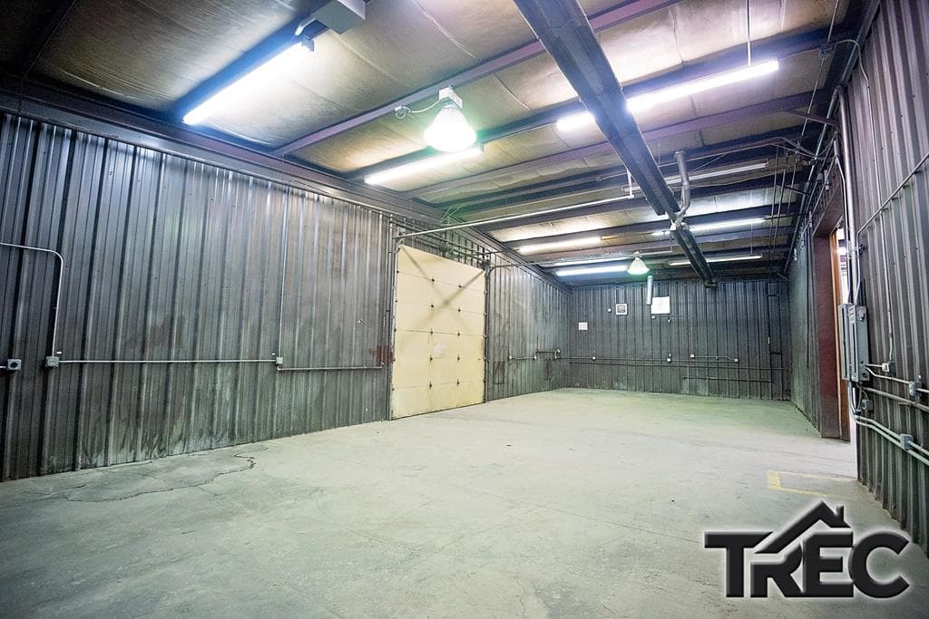 415 Alan Rd — photo 15 of 41