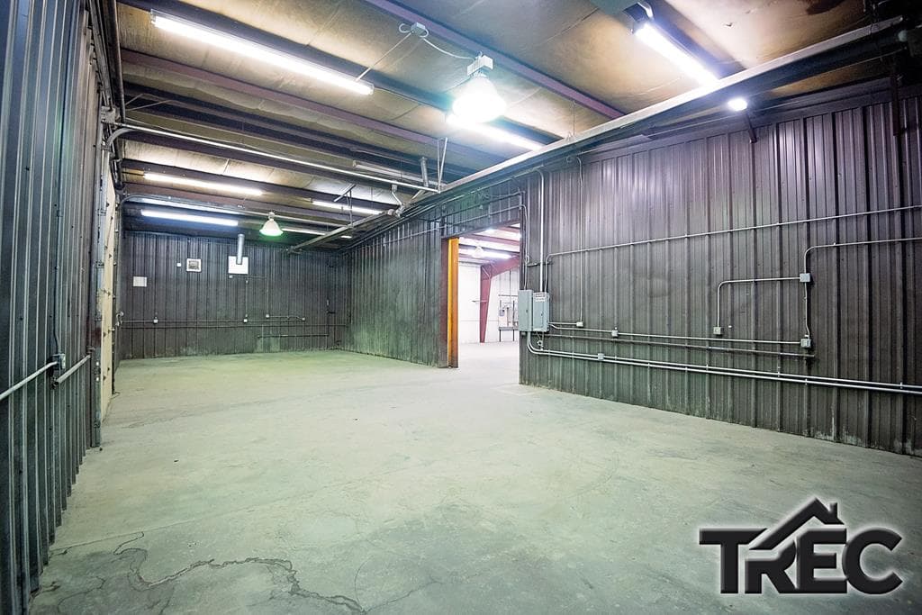 415 Alan Rd — photo 16 of 41