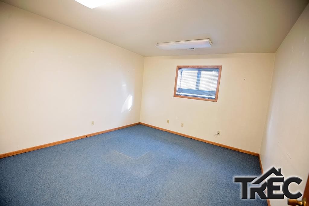 415 Alan Rd — photo 18 of 41