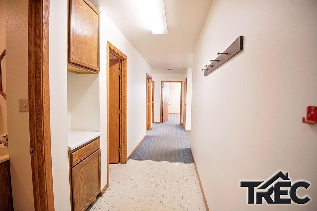 415 Alan Rd — photo 35 of 41