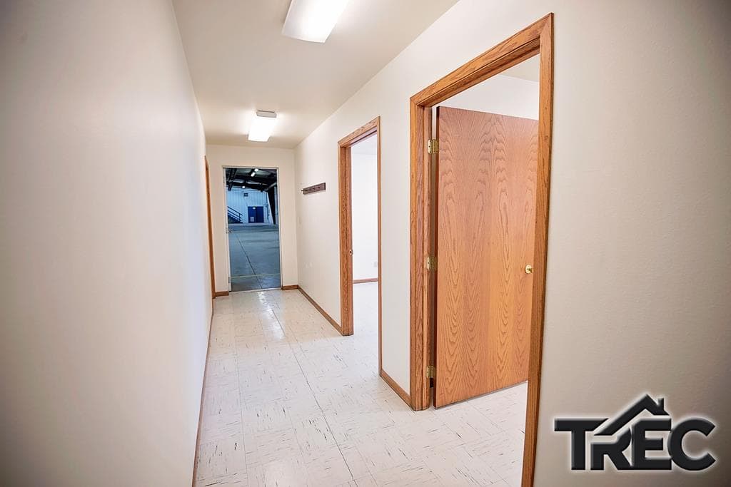 415 Alan Rd — photo 36 of 41