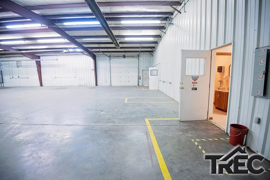 415 Alan Rd — photo 6 of 41