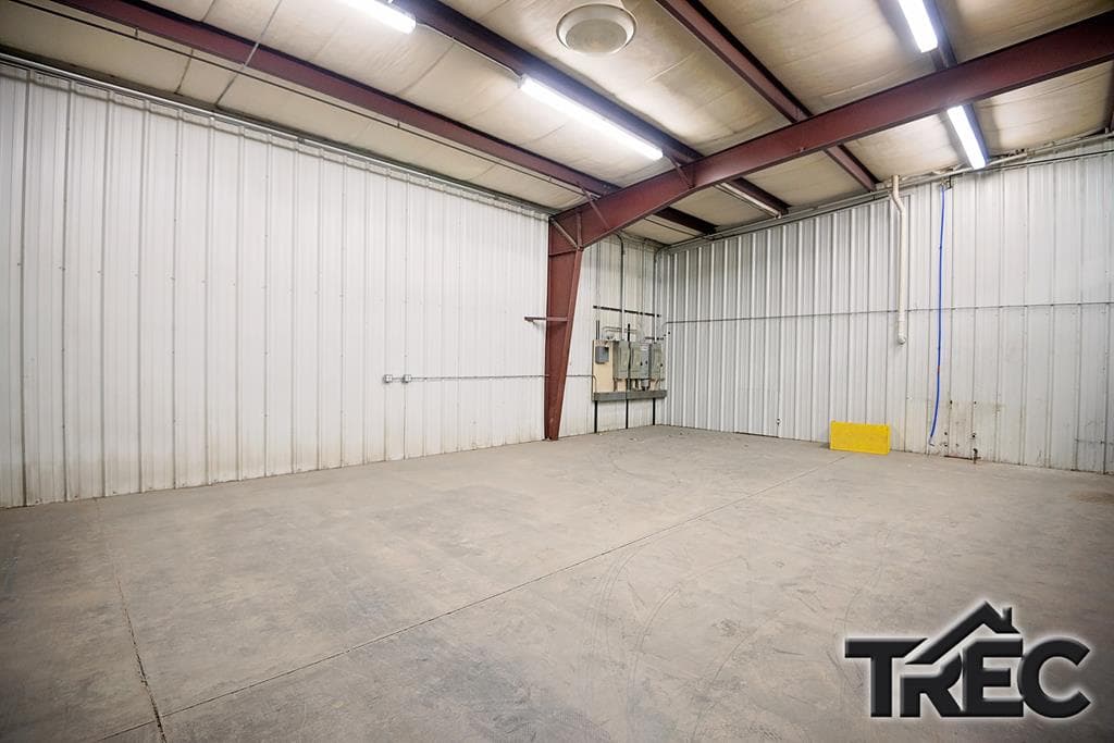 415 Alan Rd — photo 9 of 41