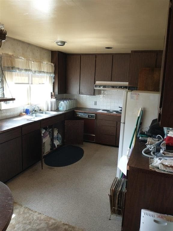 2532 Big Horn Ave — photo 2 of 20