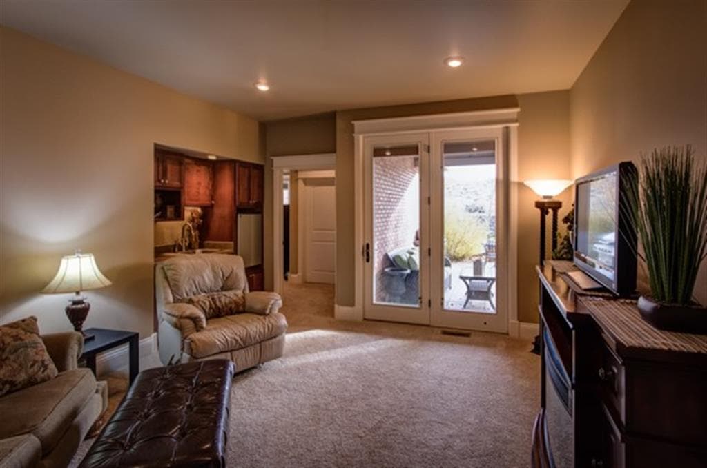 401 Lichen Dr — photo 24 of 39