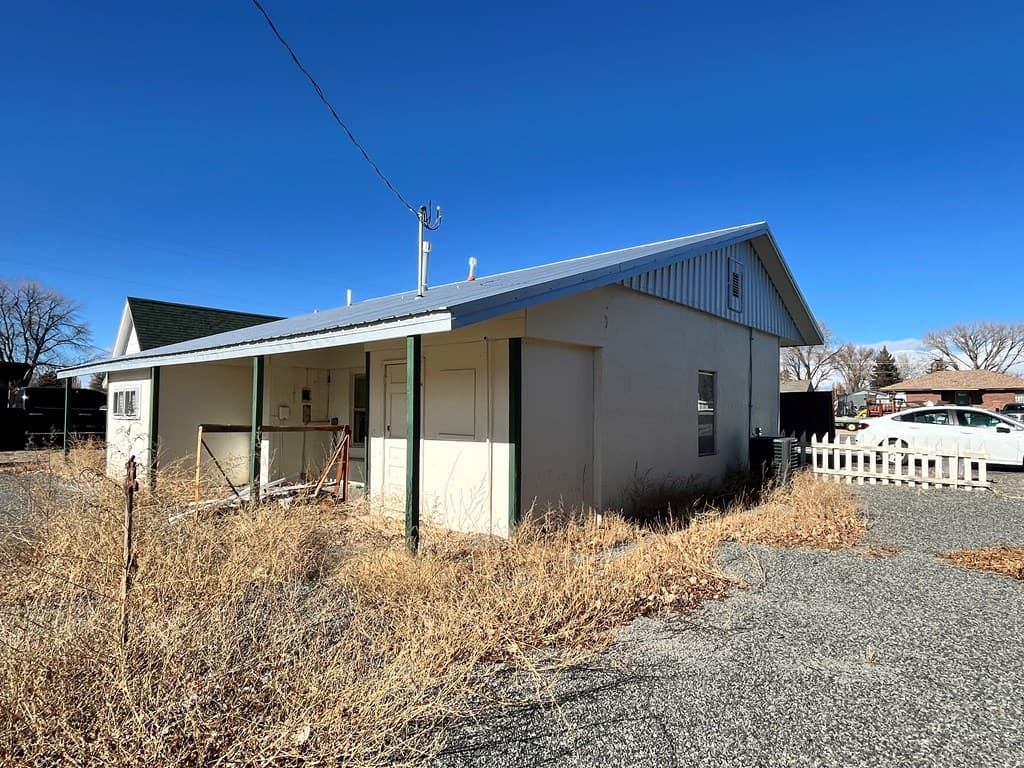 110 E Main St — photo 11 of 12