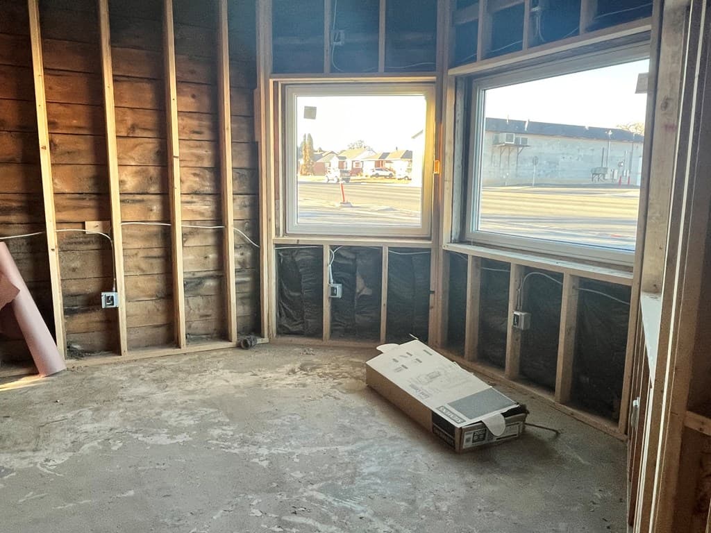 110 E Main St — photo 4 of 12