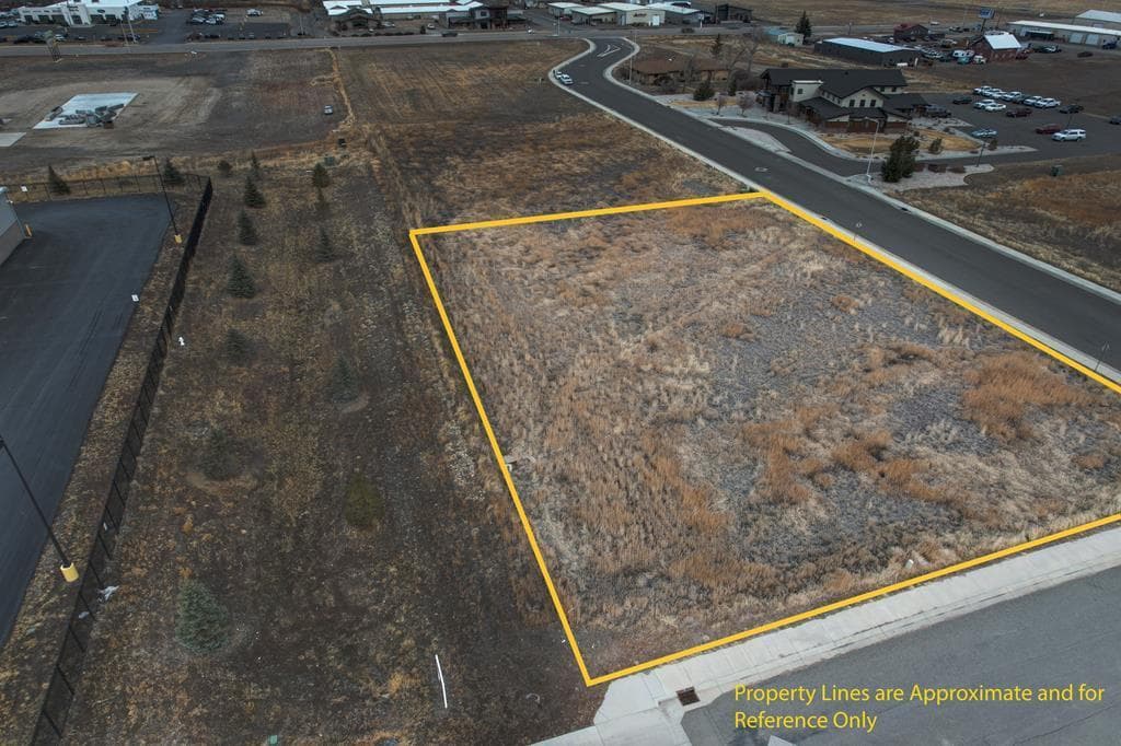 TBD 33rd St — photo 2 of 12