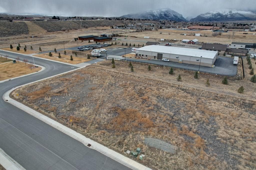 TBD 33rd St — photo 4 of 12