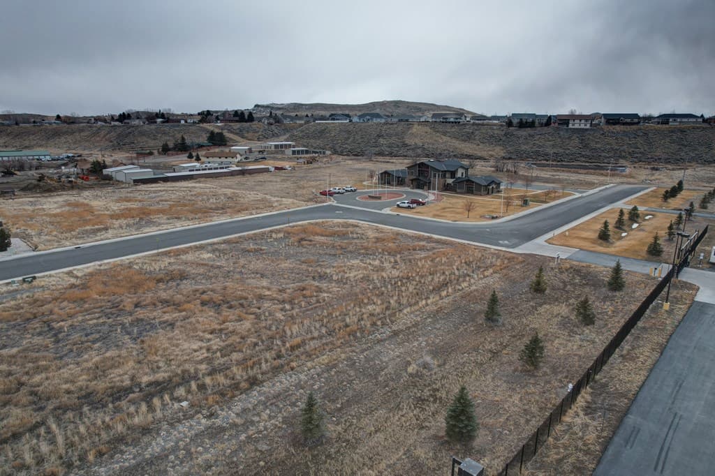 TBD 33rd St — photo 5 of 12