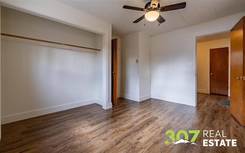 1726 Alger Ave — photo 13 of 16