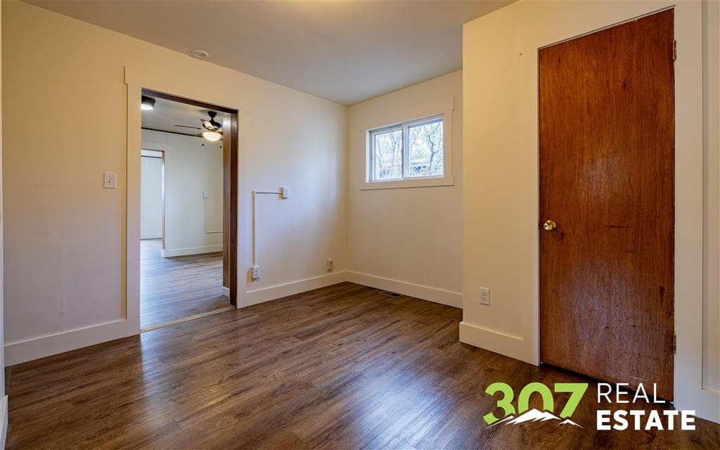 1726 Alger Ave — photo 7 of 16