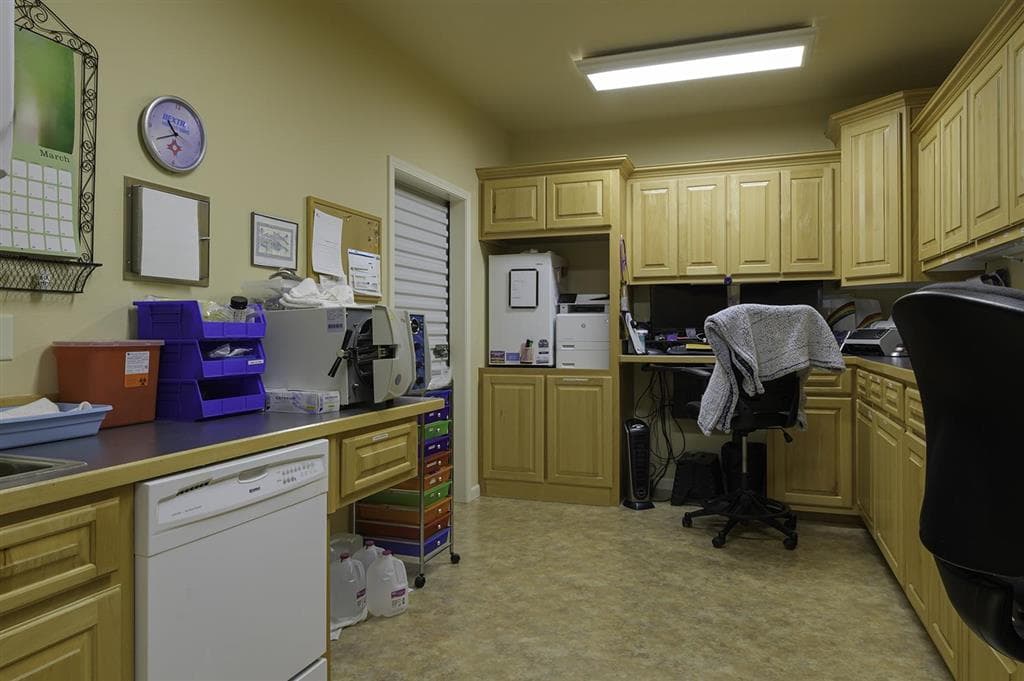 1443 Beck Ave — photo 11 of 49