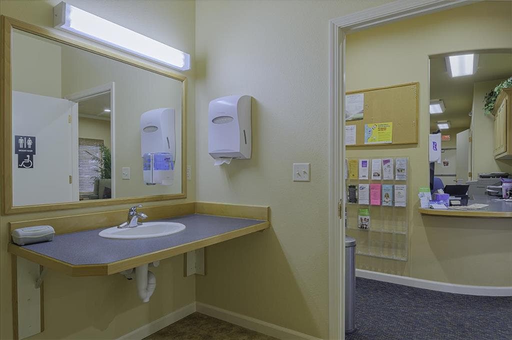 1443 Beck Ave — photo 17 of 49