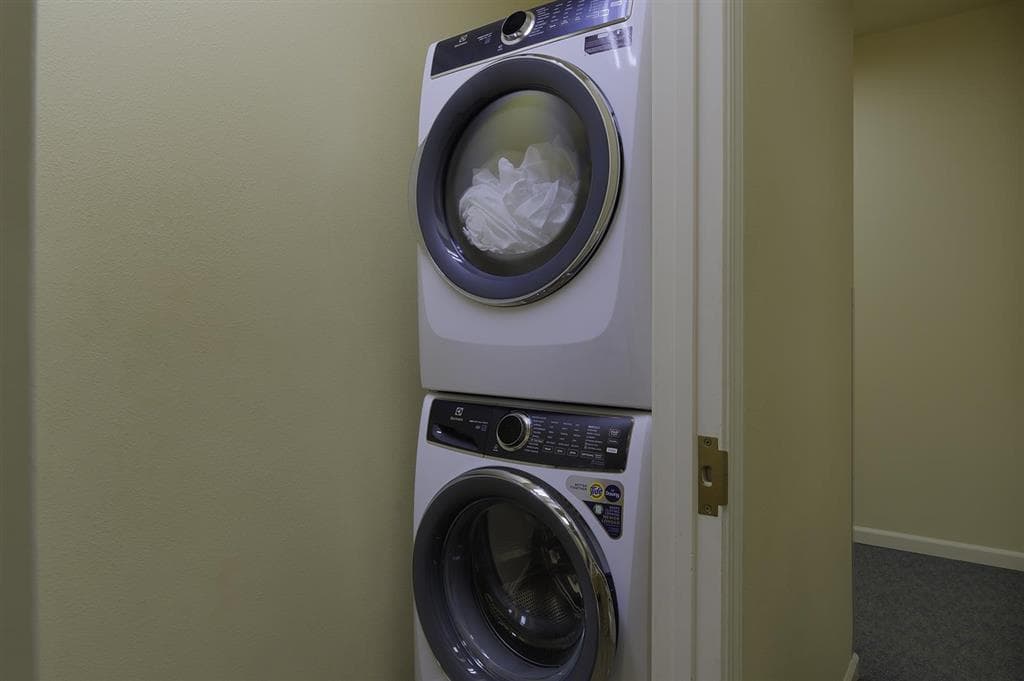 1443 Beck Ave — photo 41 of 49