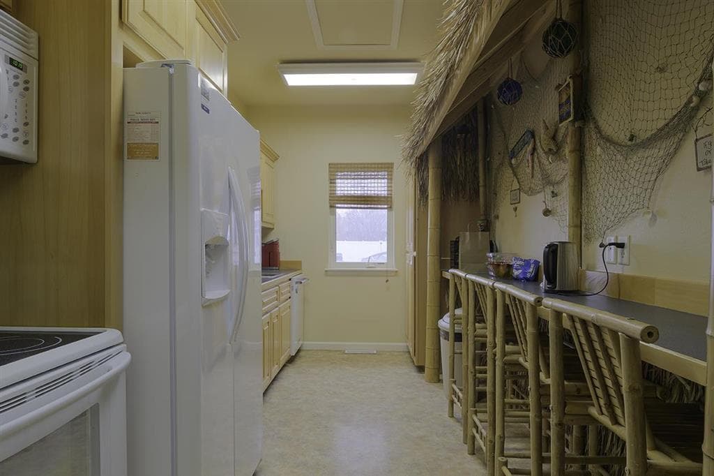 1443 Beck Ave — photo 10 of 49