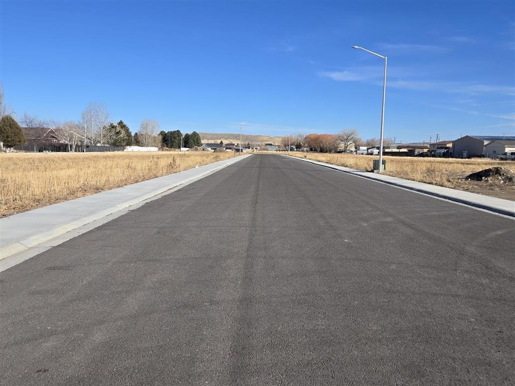 2319 Songbird Ct — photo 3 of 5