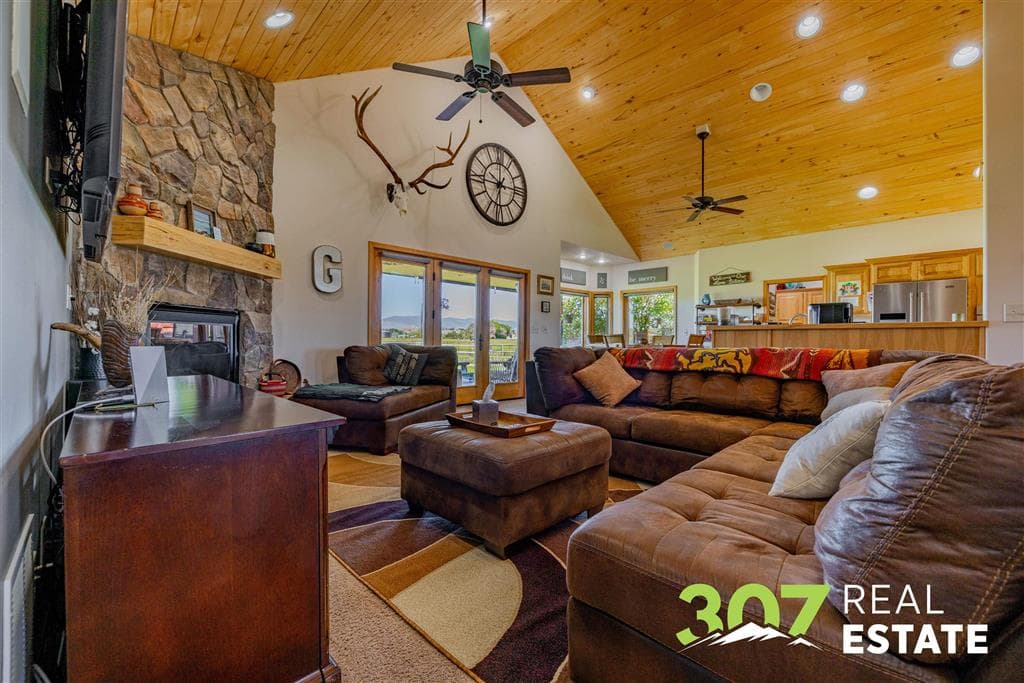 28 Caboose Ln — photo 11 of 78