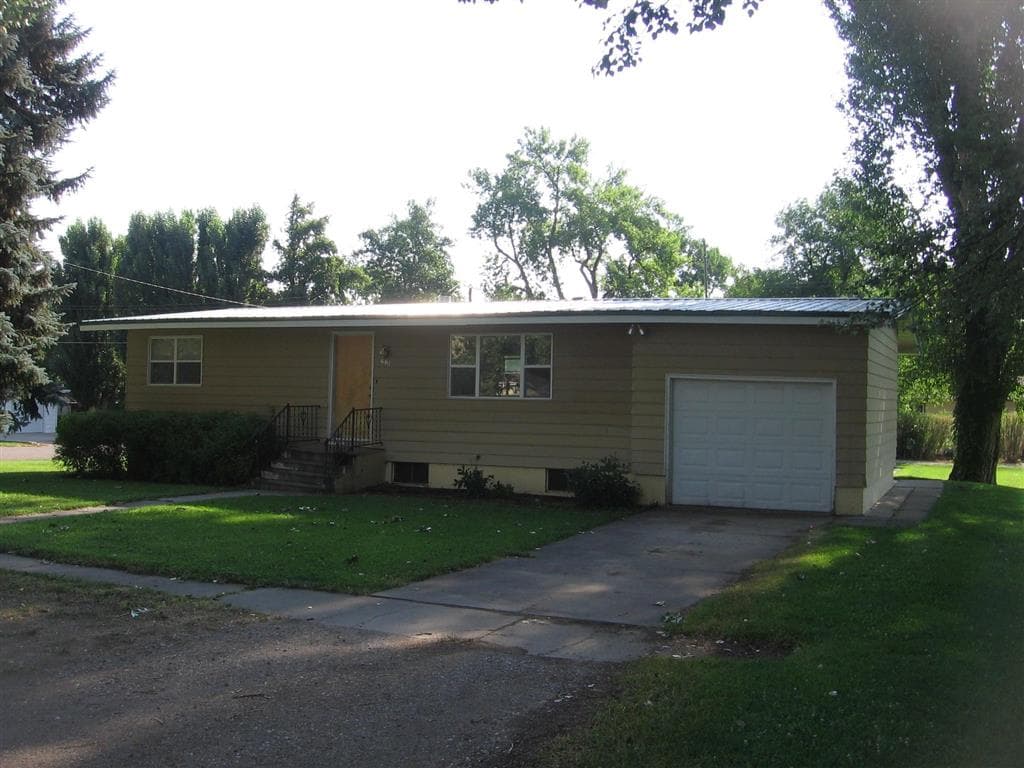 601 S 8th St photo 1