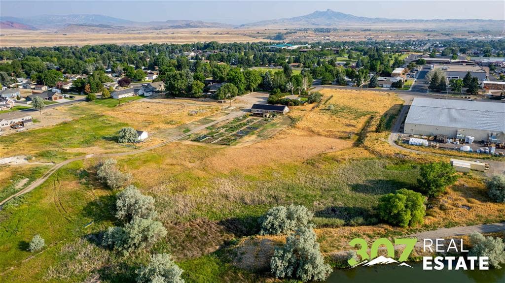 1420 Meadow Ln Ave — photo 113 of 119