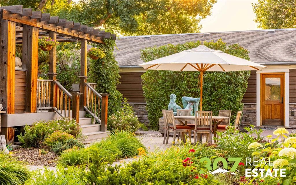 1420 Meadow Ln Ave — photo 13 of 119