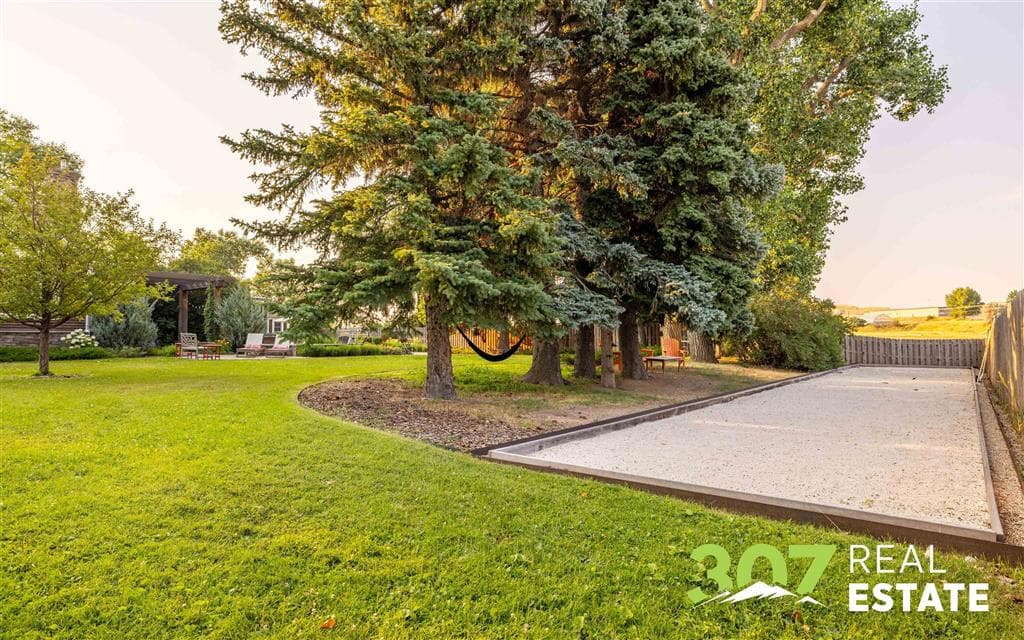 1420 Meadow Ln Ave — photo 19 of 119