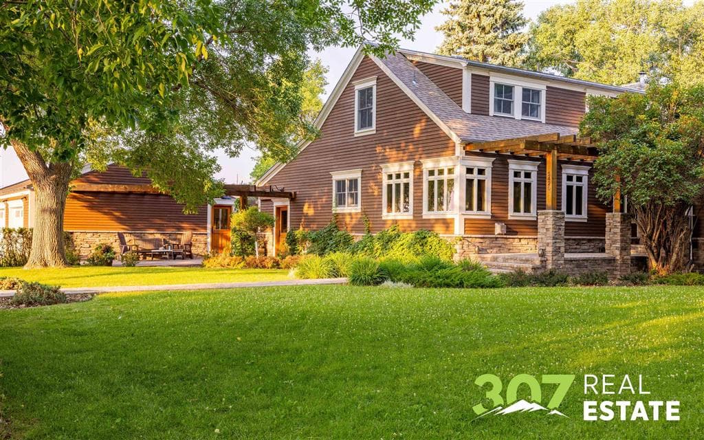 1420 Meadow Ln Ave — photo 3 of 119