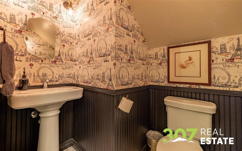 1420 Meadow Ln Ave — photo 37 of 119