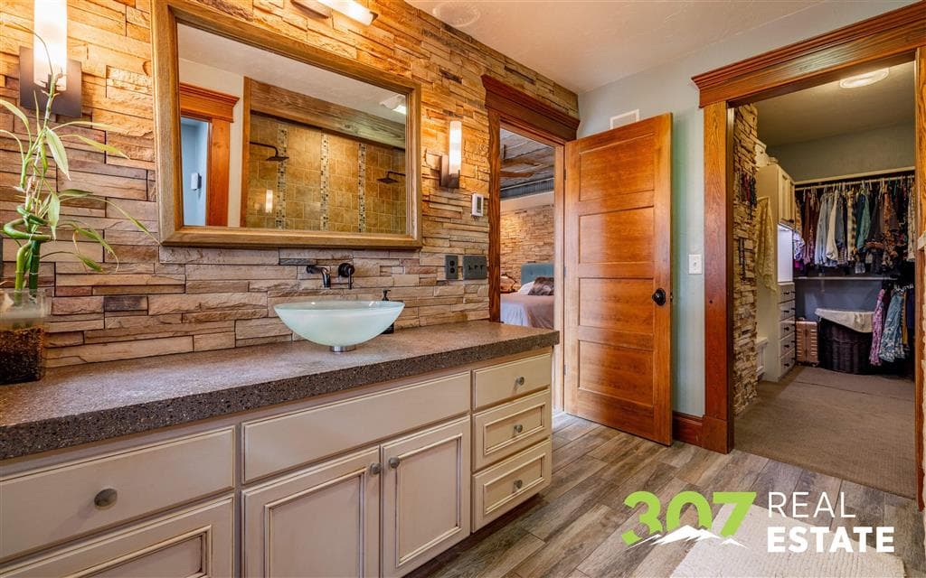 1420 Meadow Ln Ave — photo 44 of 119