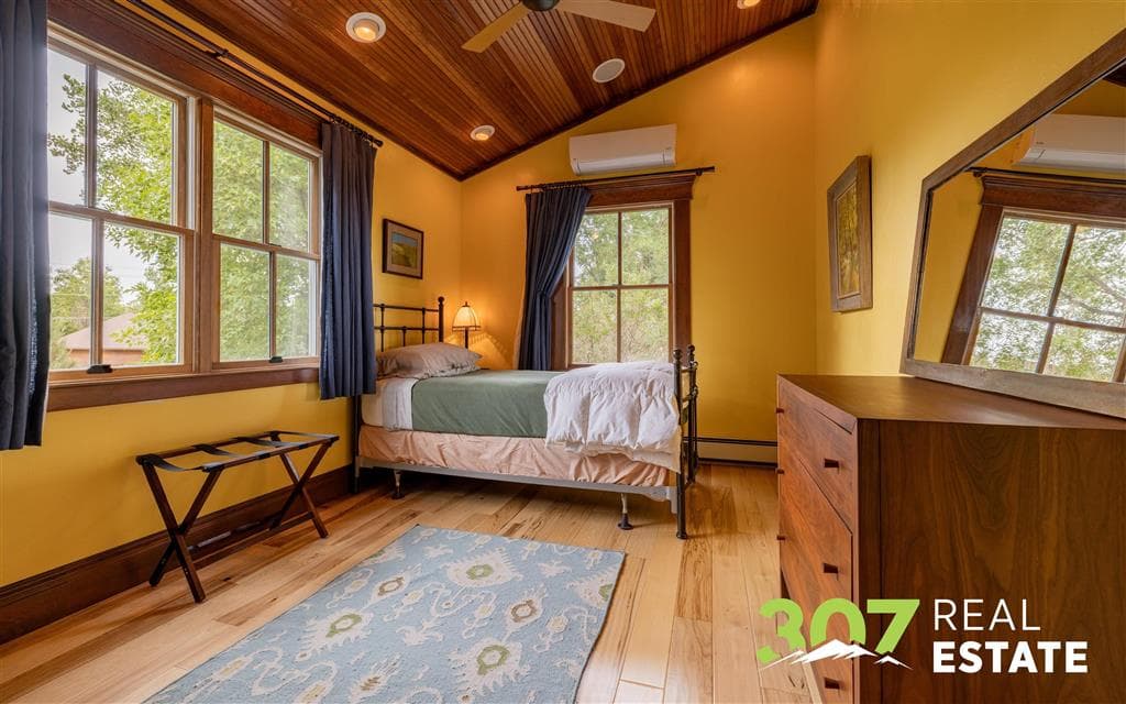 1420 Meadow Ln Ave — photo 55 of 119