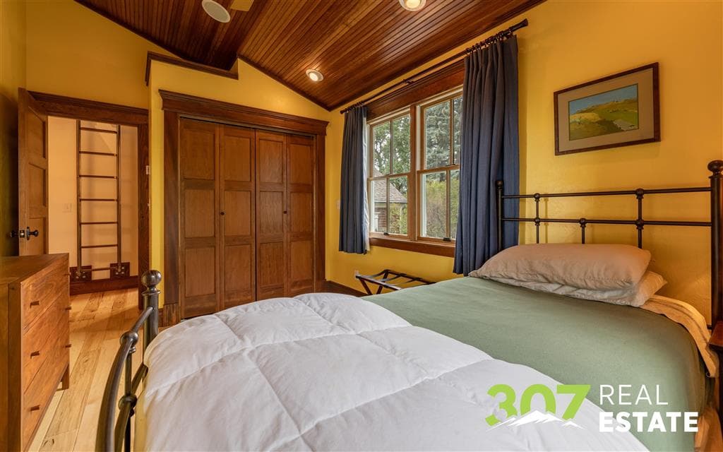 1420 Meadow Ln Ave — photo 56 of 119