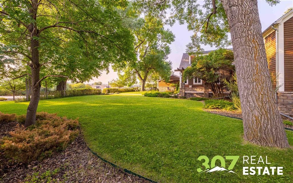 1420 Meadow Ln Ave — photo 7 of 119