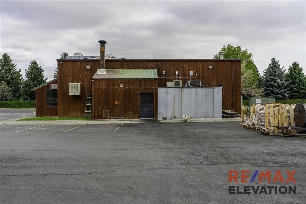 512 Yellowstone Ave — photo 4 of 52