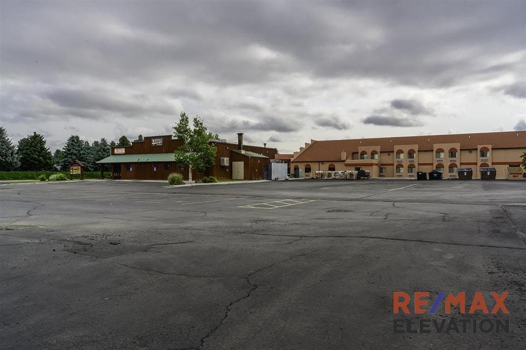 512 Yellowstone Ave — photo 7 of 52