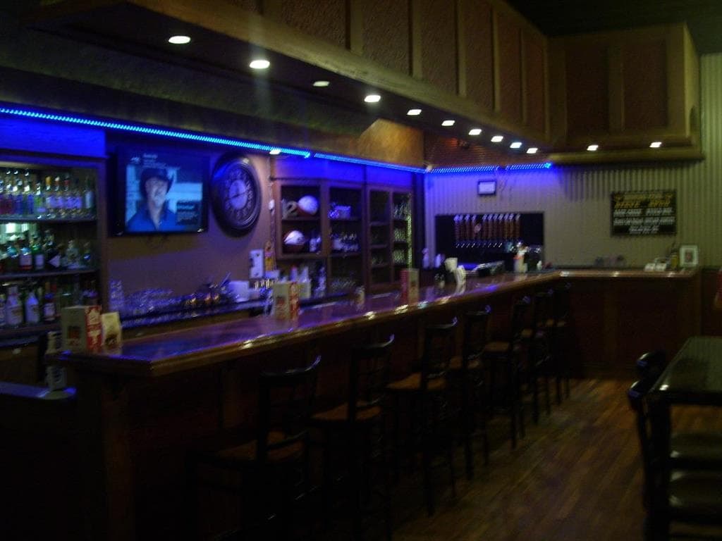 221 N Bent St — photo 3 of 13