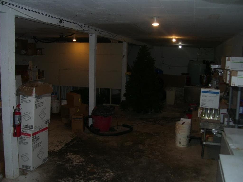 221 N Bent St — photo 9 of 13