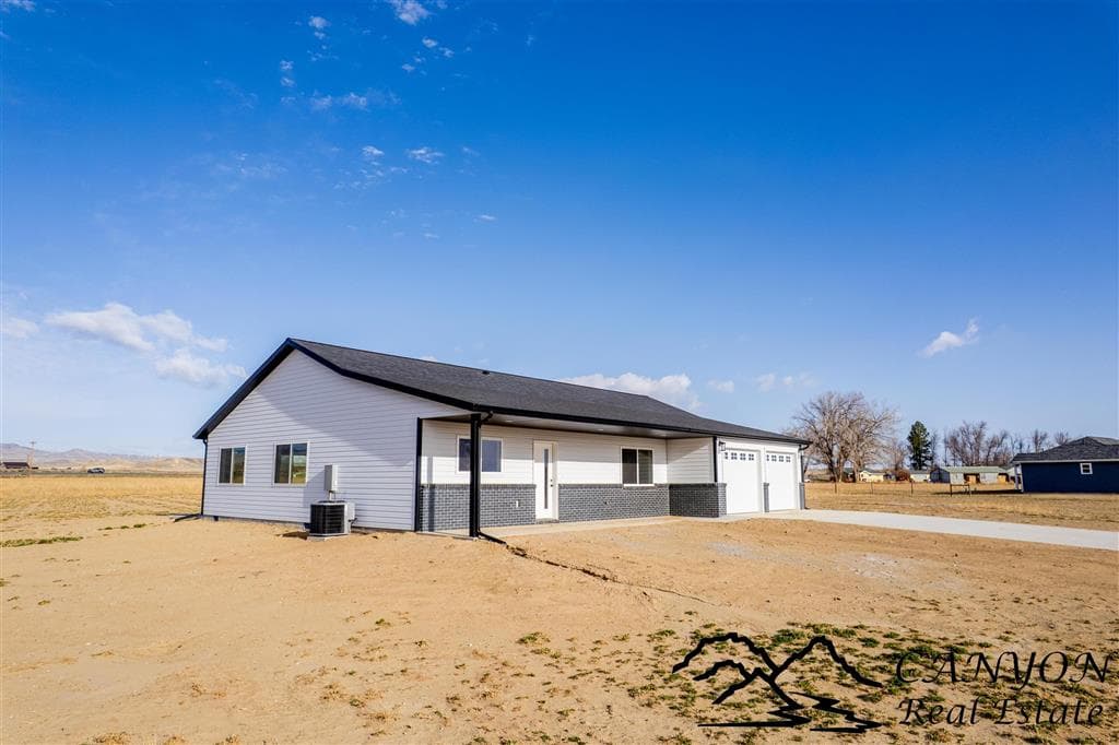 101 Buck Creek Way — photo 2 of 42