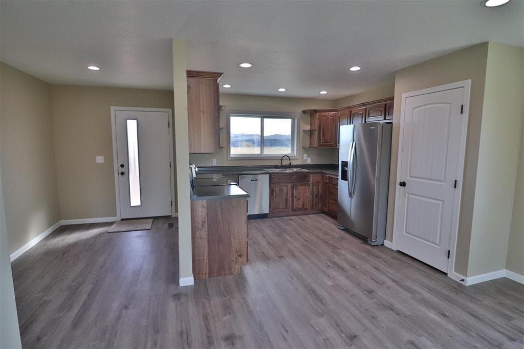 101 Buck Creek Way — photo 3 of 42