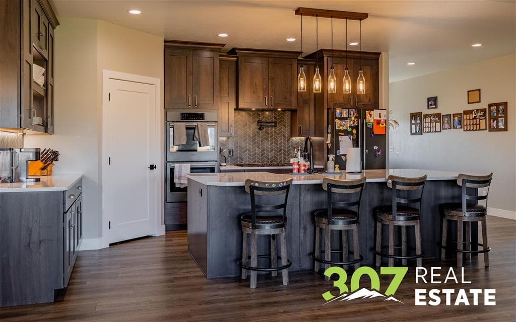 5 Breezy Ln — photo 2 of 58