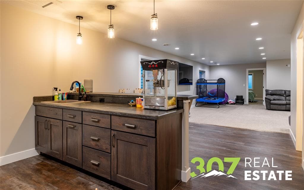 5 Breezy Ln — photo 32 of 58