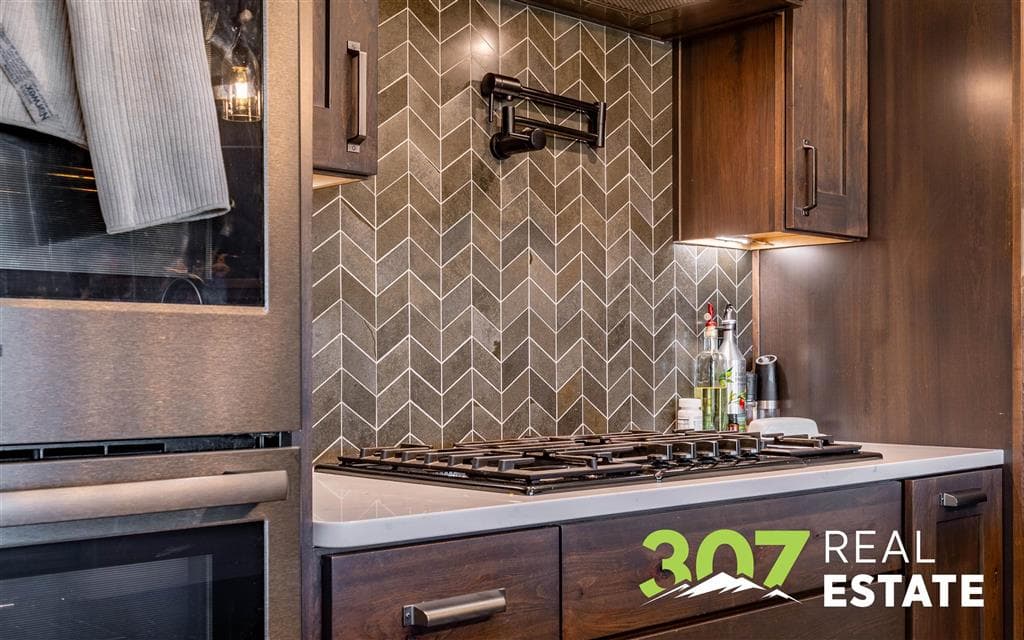 5 Breezy Ln — photo 6 of 58