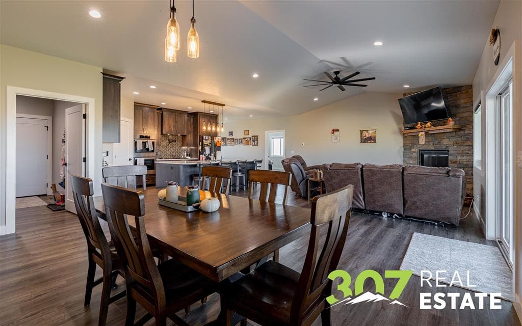 5 Breezy Ln — photo 10 of 58