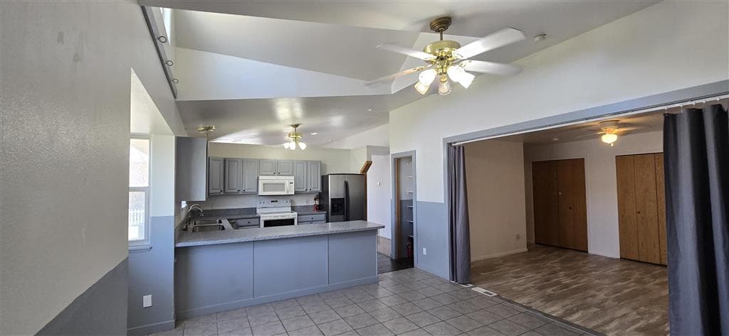 2132 Cougar Ave — photo 11 of 47