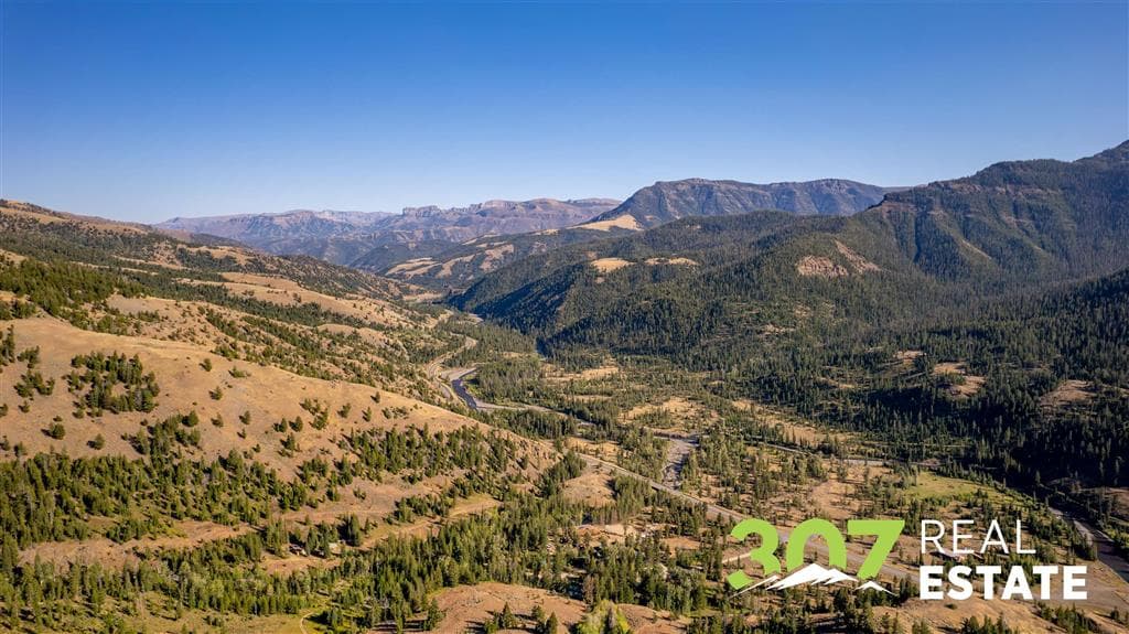 348 North Fork Hwy — photo 11 of 29