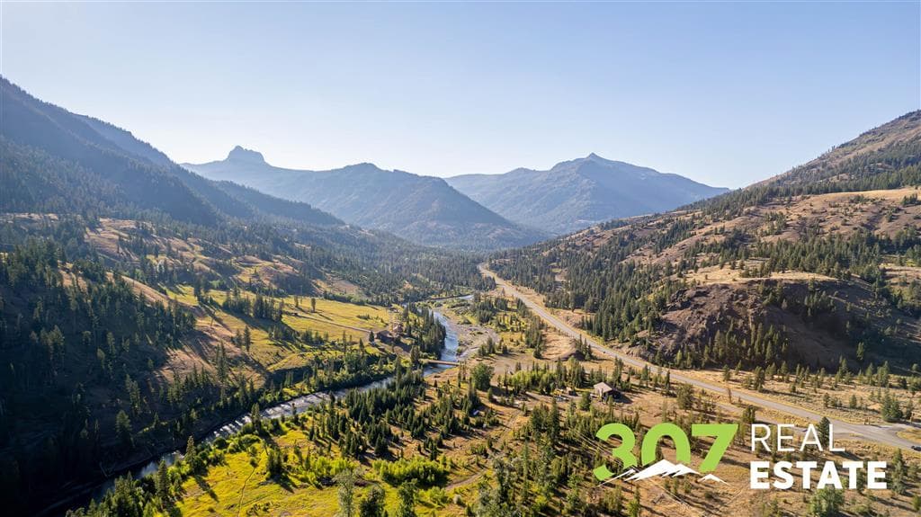 348 North Fork Hwy — photo 14 of 29