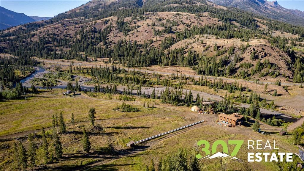 348 North Fork Hwy — photo 21 of 29