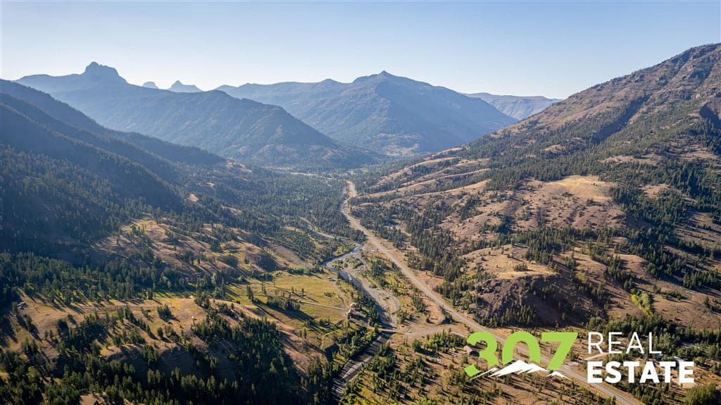 348 North Fork Hwy — photo 23 of 29