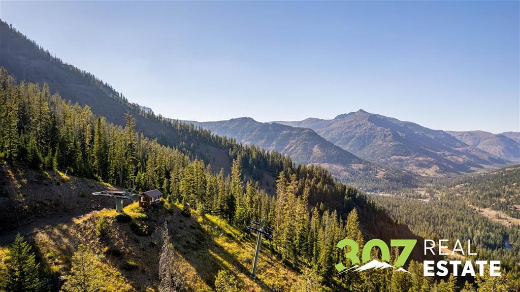 348 North Fork Hwy — photo 25 of 29