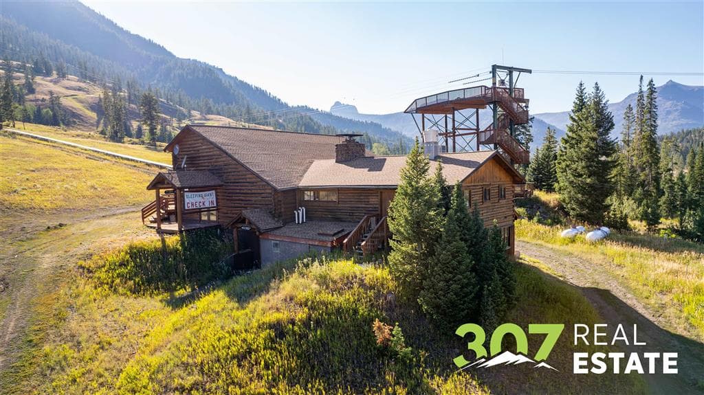 348 North Fork Hwy — photo 8 of 29