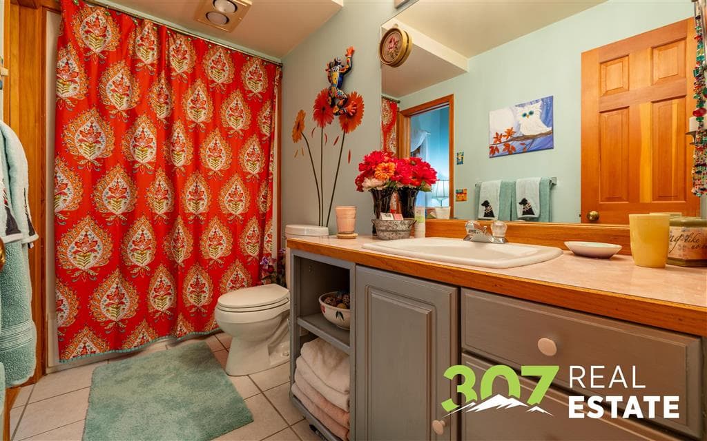 366 Lower Southfork Rd — photo 12 of 87